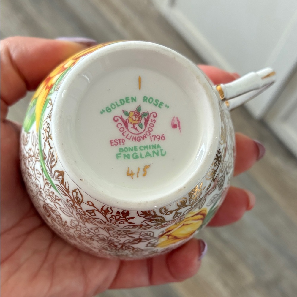 Bone China Teacup - Elegant Gold and White Design